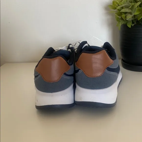 Lucky Brand Gray and Blue Sneakers with Suede and Mesh