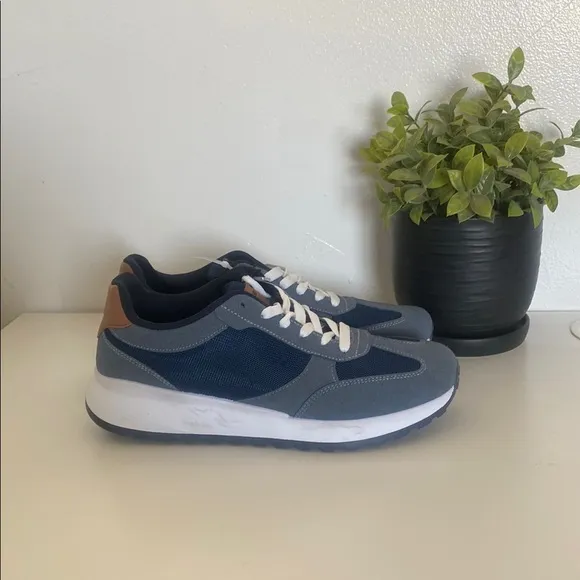 Lucky Brand Gray and Blue Sneakers with Suede and Mesh