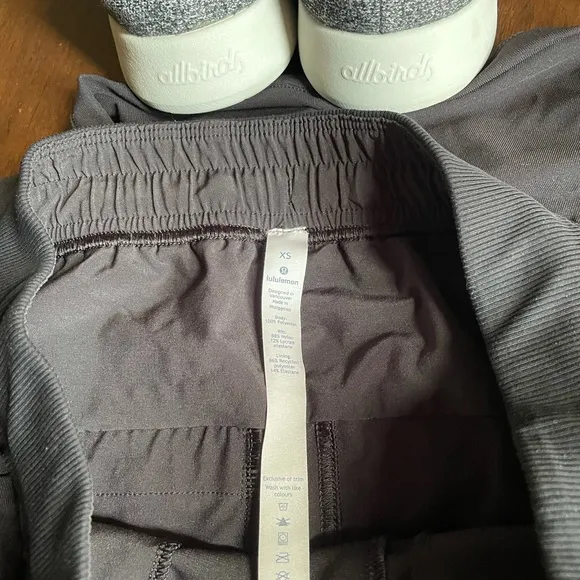 Lululemon Athletica Black ABC Joggers Size XS