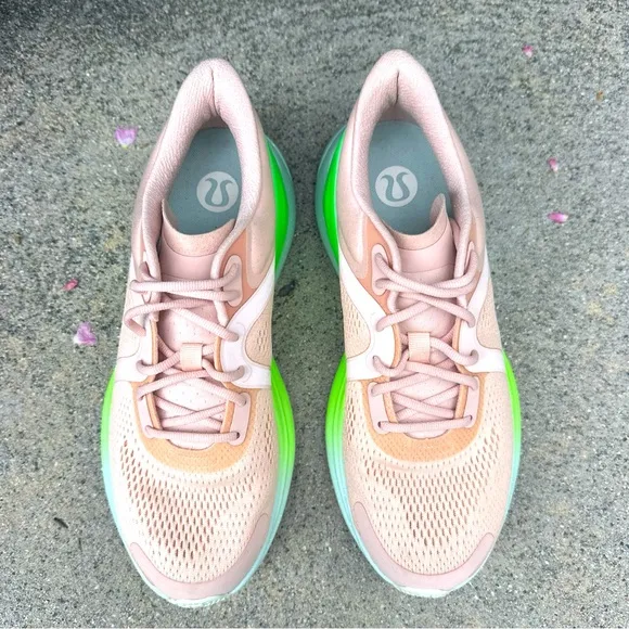 Lululemon Blissfeel Run Womens Size 8 Pink Athletic Running Walking Shoe/Sneaker