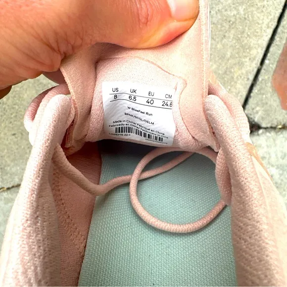 Lululemon Blissfeel Run Womens Size 8 Pink Athletic Running Walking Shoe/Sneaker