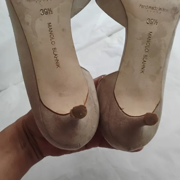 Manolo Blahnik luxury Suede Pumps 39.5