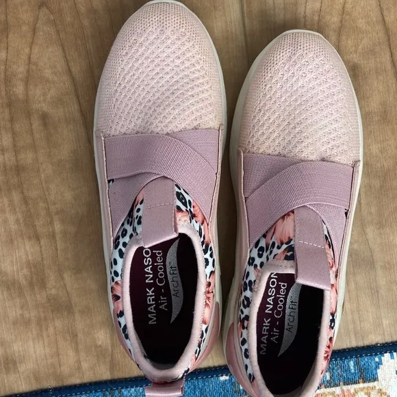 Mark Nason Women's A Linear Kenley Floral Pink Athletic Slip On Nursing Shoes