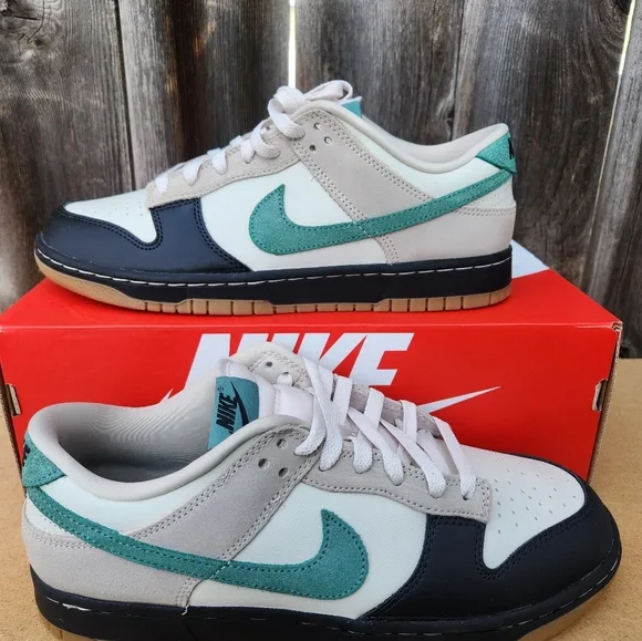MENS NIKE DUNK LOW_LT OREWOOD BRN/BICOASTAL-CREAM II-BLACK