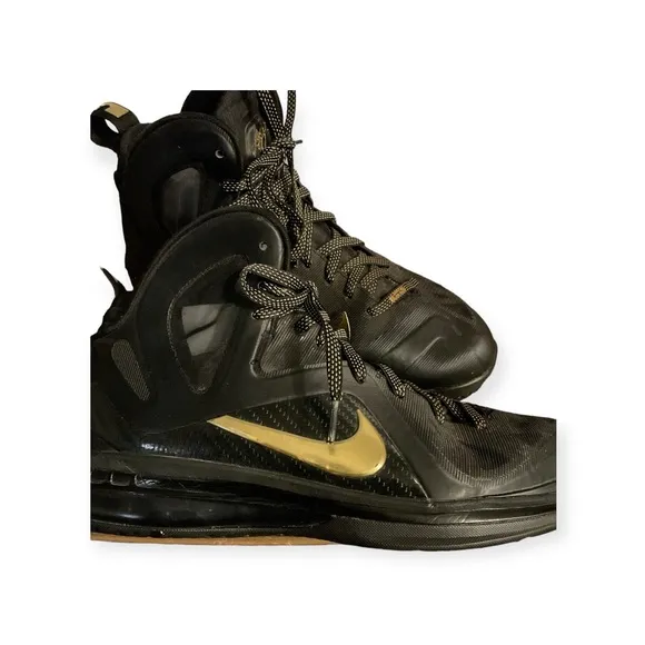 Men’s Nike LeBron 9 P.S. Elite Away 2012 basketball‎ shoes, size 10.5