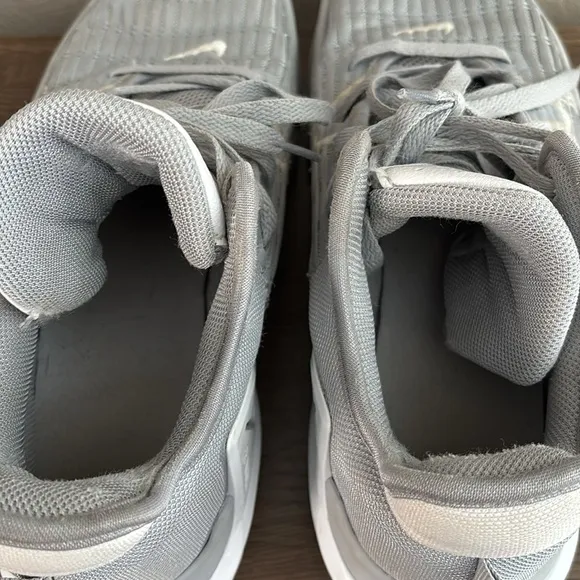 Mens Nike Lebron Witness Grey White Lace Up Basketball Shoes Size 9.5