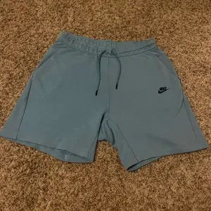 Men's Nike Sportswear Tech Fleece Drawstring Sports Shorts Light Blue