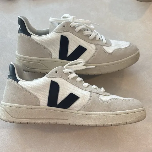 Men's VEJA V-10 Sneakers, Mesh
