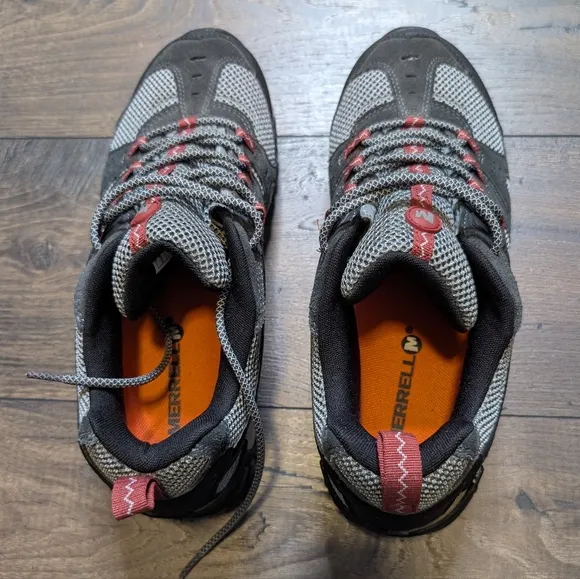Merrell Hiking Shoes Grey‎ and Red Size 11