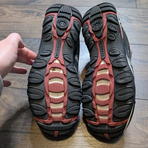 Merrell Hiking Shoes Grey‎ and Red Size 11