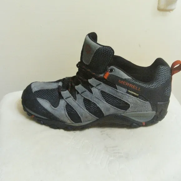 Merrell Men's Gray and Black Hiking Shoes J84279W Size 11 W