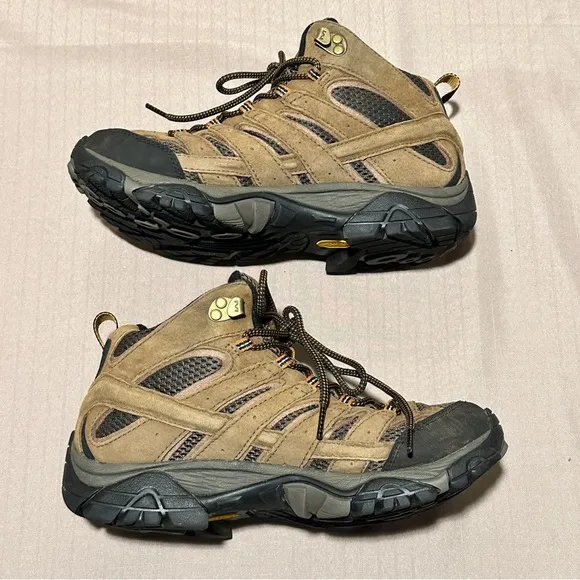 Merrell Men's Moab 2 Mid Waterproof Hiking Boot, Color Earth / Brown, US Size 8
