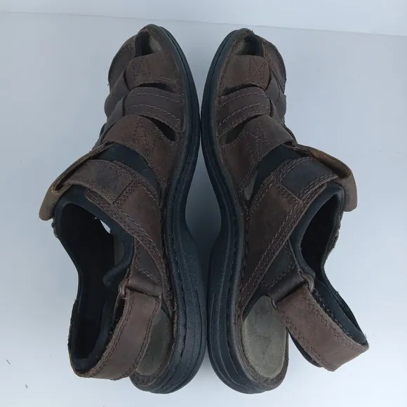 Merrell Sandals Mens 9 Brown Leather Outdoor Hiking Hook &amp; Loop Strap Fisherman
