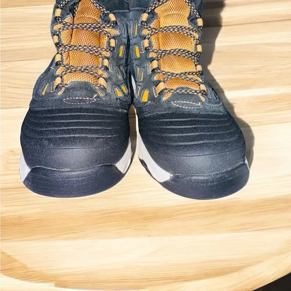MERRELL Thermoshiver Copper/Black - Waterproof Snow Boot Shoes, Boys Size 5