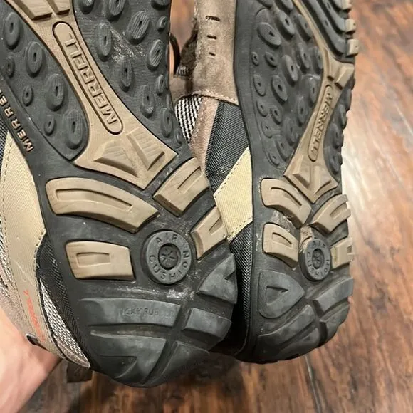 Merrell Hiking Shoes Size 10.5 Brindle Red Clay in GUC great for outdoor lovers