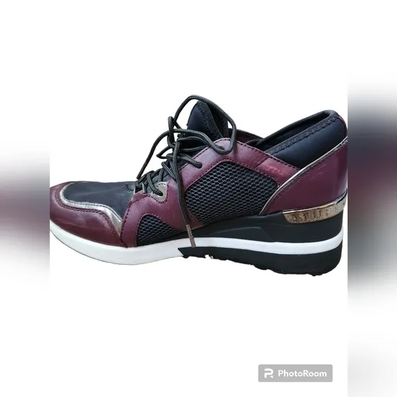 Michael Kors Wedge Trainer Mesh Sneakers Maroon Navy Size 9.5M.