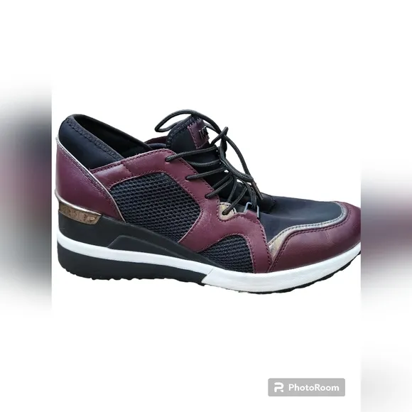 Michael Kors Wedge Trainer Mesh Sneakers Maroon Navy Size 9.5M.