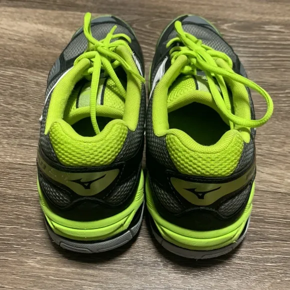 Mizuno Wave Bolt 3 Shoes