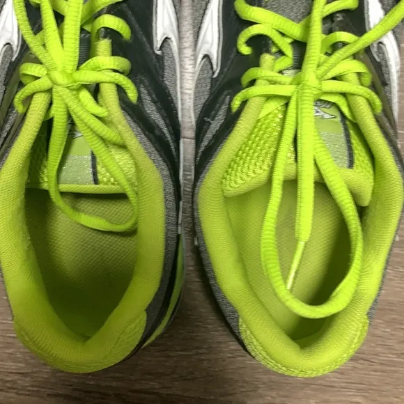 Mizuno Wave Bolt 3 Shoes