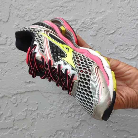 MIZUNO Wave creation 17 Women's