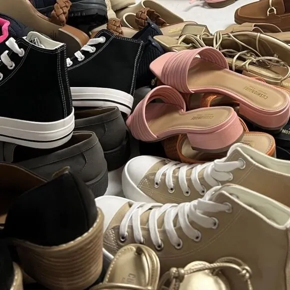 Mystery Box Women’s Shoes Size 7-11 – 4-6 Pairs – New &amp; Open box– All Seasons