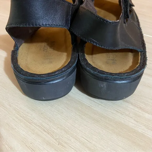 Naot Karenna Walking Sandals Black Matte Leather Comfort Outdoor Adjustable