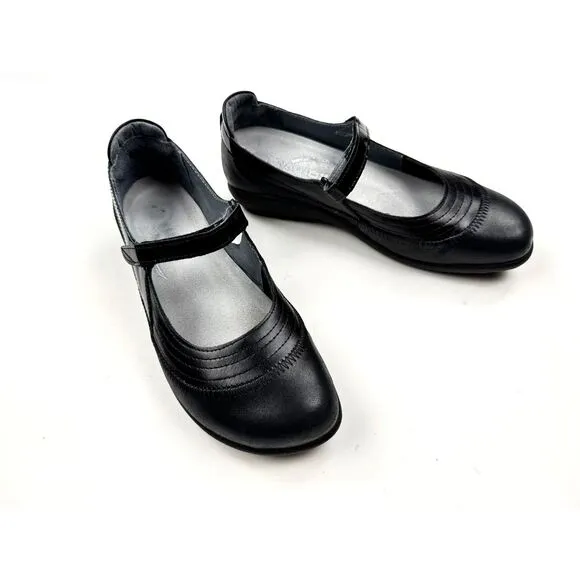 NAOT Kirei Mary Jane Flats Women 40 US 9 EUC Comfort Leather Walking Shoes Black