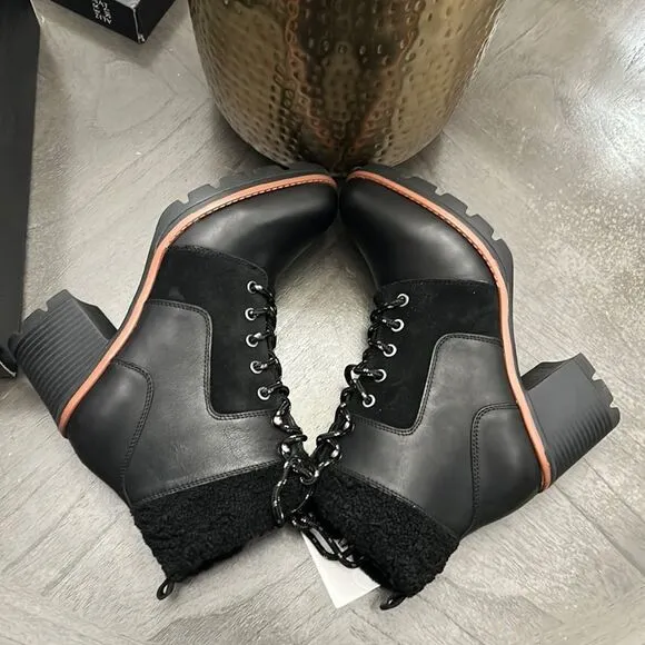Naturalizer Val Waterproof Ankle Boot