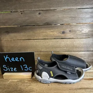 New $55 Little Kids Keen Knotch River‎ Outdoor Water Shoes Sandals Size 13 C