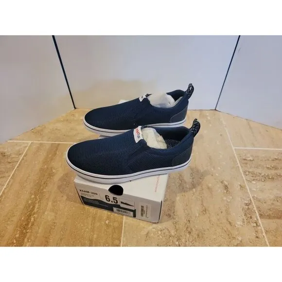 NEW 6.5 Men‎ / 8.5 Women Xtratuf Sharkbyte AM Slip On Shoes, Blue w/ box