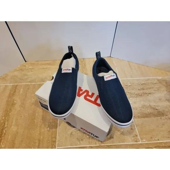 NEW 6.5 Men‎ / 8.5 Women Xtratuf Sharkbyte AM Slip On Shoes, Blue w/ box
