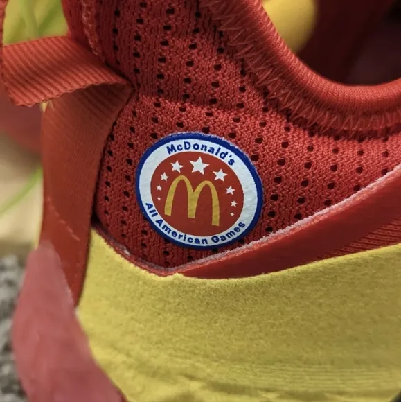 NEW- adidas Harden Vol. 5 McDonalds All American Men's Size 9 Basketball Shoes
