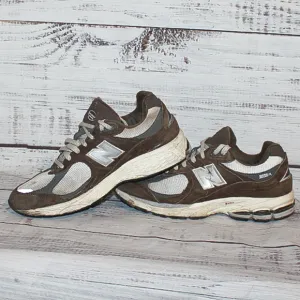 New Balance 2002 R Brown M2002RHS Men’s Size 8
