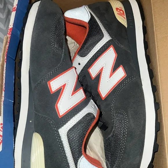 New Balance 574 Back Pack Low-top Gray/Orange Shoe/Sneaker | NEW/NEW in BOX!🧡🩶