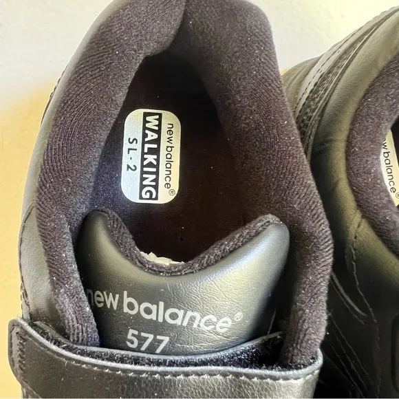 New Balance 577V1 Men's Triple Black Walking Shoe Size 8 SKU#24717