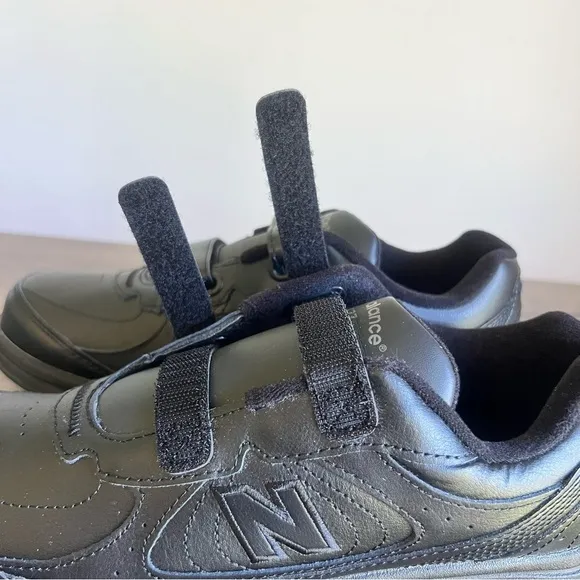 New Balance 577V1 Men's Triple Black Walking Shoe Size 8 SKU#24717