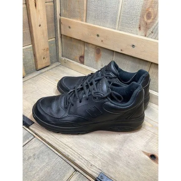 NEW Balance 812 Mens Size 9.5D Black Leather Walking Shoes MW812BK