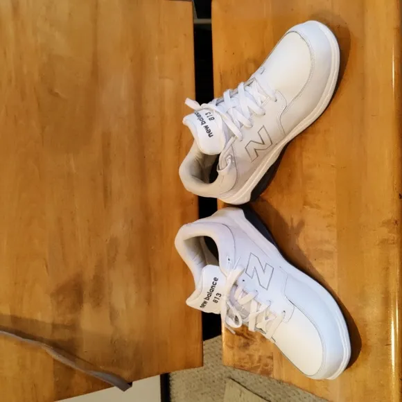 New Balance 813 men's size 10 white walking shoes