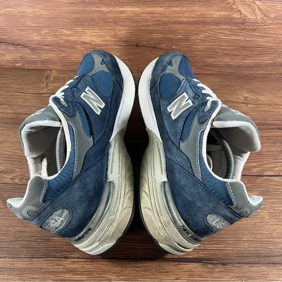 New Balance 993 Blue Suede Sneakers Men’s Size 11.5 2E Vintage Shoes Dad Shoes