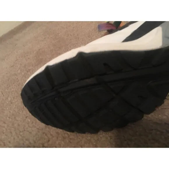 New Balance Adult Unisex Athletic Shoes Walking Running Size 8.5