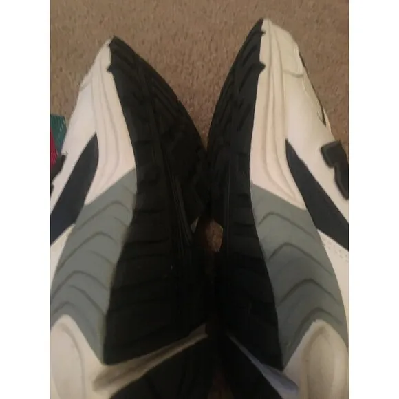 New Balance Adult Unisex Athletic Shoes Walking Running Size 8.5