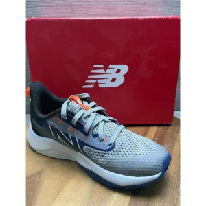 New Balance Boys Size 1 Running Shoes Sneakers GKRAVGN2