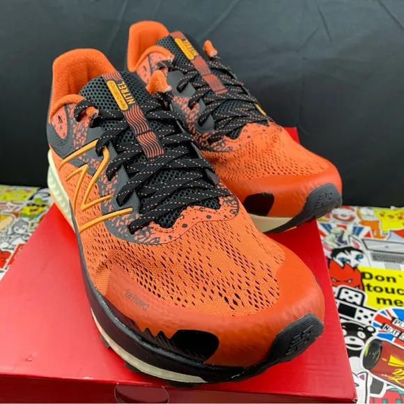 New Balance Dynasoft Nitrel Size 9 / 11 Mens