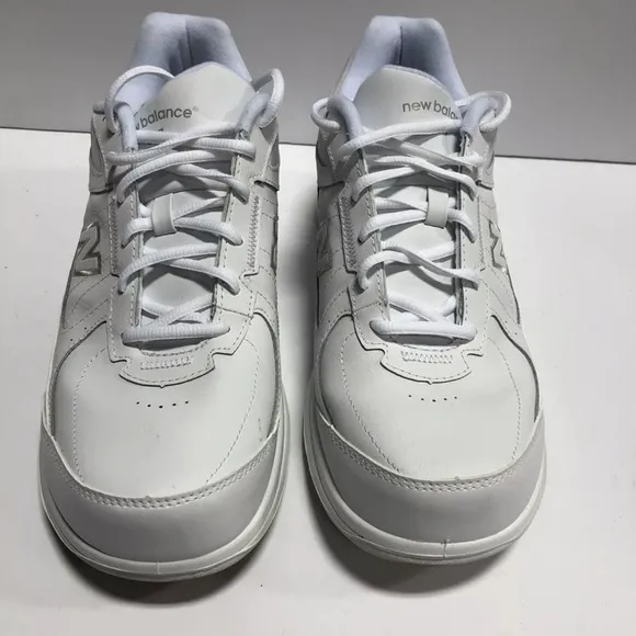 New Balance Men’s 577V1 White Walking Shoes, Size 10.5 Wide