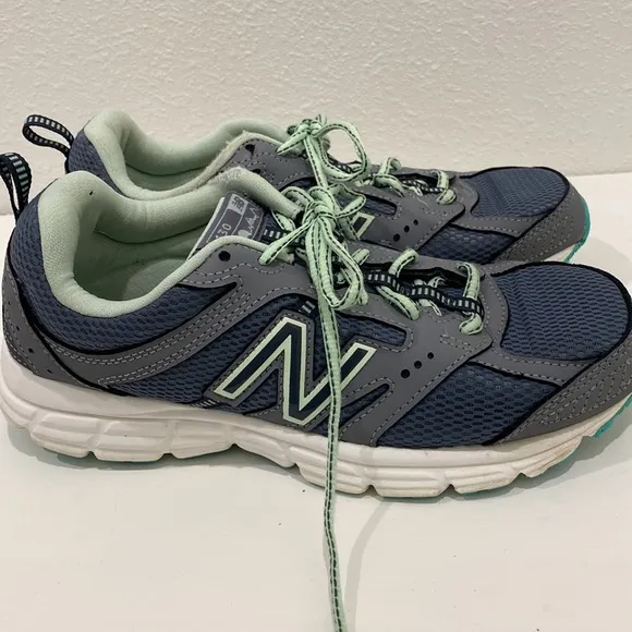 New Balance Running Shoe | Size 9