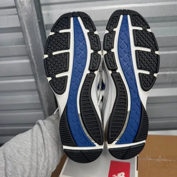 New Balance Sneakers Mens 8.5 D White Blue Walking MW847WN Shoes Athletic NEW