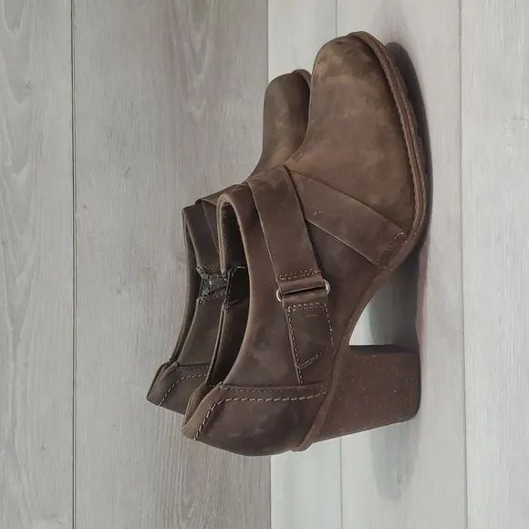 NEW Clarks Women Comfort Sashlin Fiona Ankle Leather Nubuck Boots shoes sz 9W