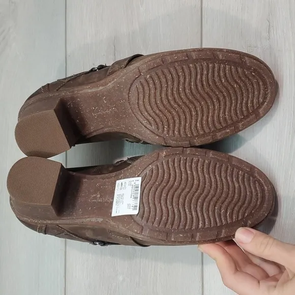 NEW Clarks Women Comfort Sashlin Fiona Ankle Leather Nubuck Boots shoes sz 9W