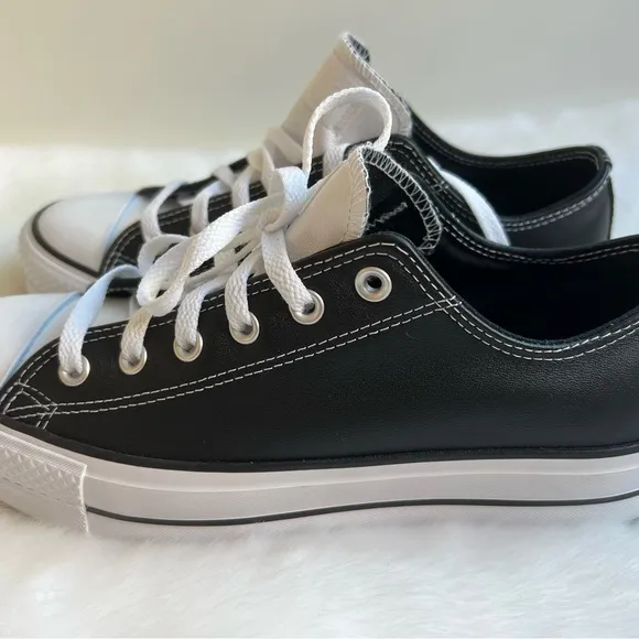 New! CONVERSE Chuck Taylor All Star Lift Platform Unisex Shoes. Black Leather