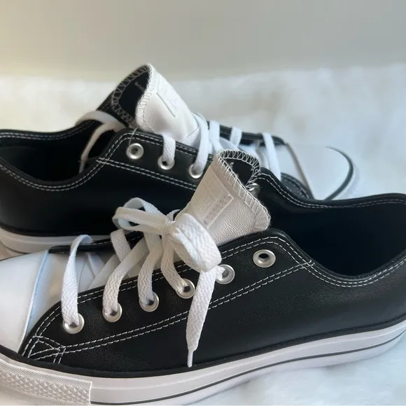 New! CONVERSE Chuck Taylor All Star Lift Platform Unisex Shoes. Black Leather